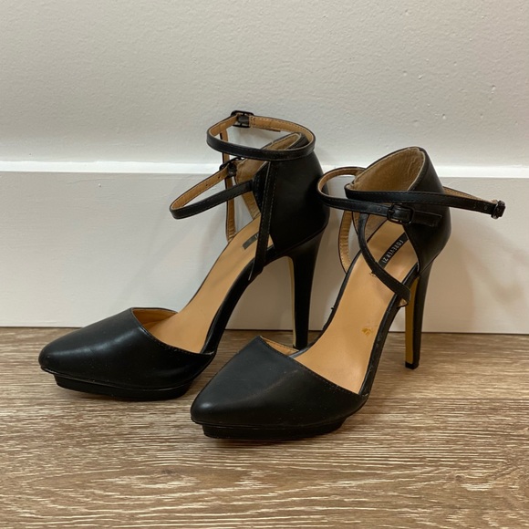 Forever 21 | Black Pointy Toe Platform Stiletto - Picture 5 of 13